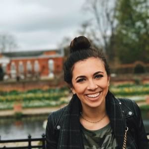 Meet your Posher, Natalie